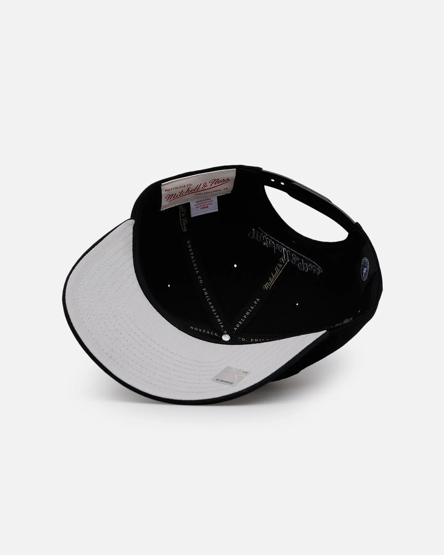 Mitchell & Ness Minnesota Timberwolves 'Old English' Caddy Fit Snapback Black