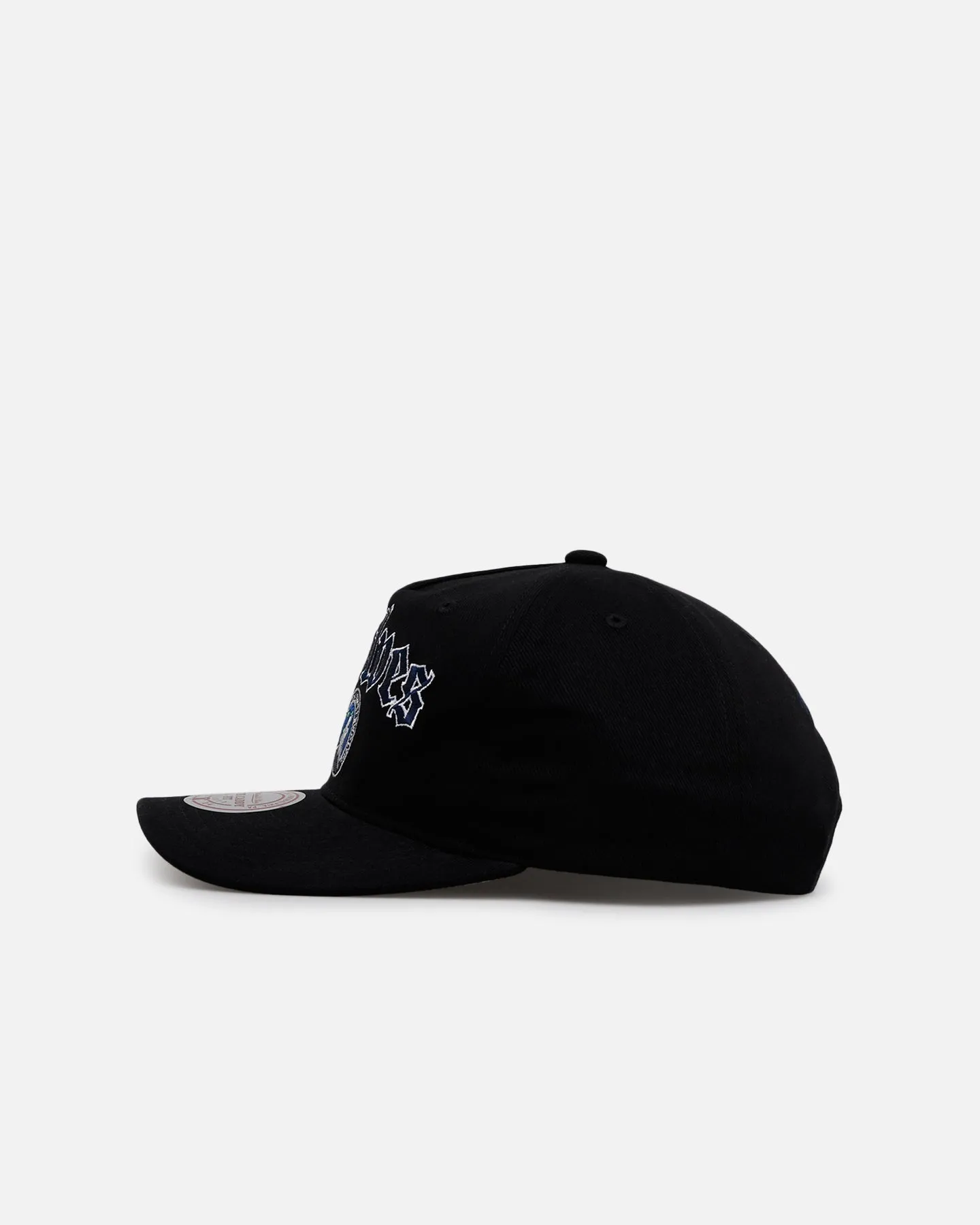 Mitchell & Ness Minnesota Timberwolves 'Old English' Caddy Fit Snapback Black