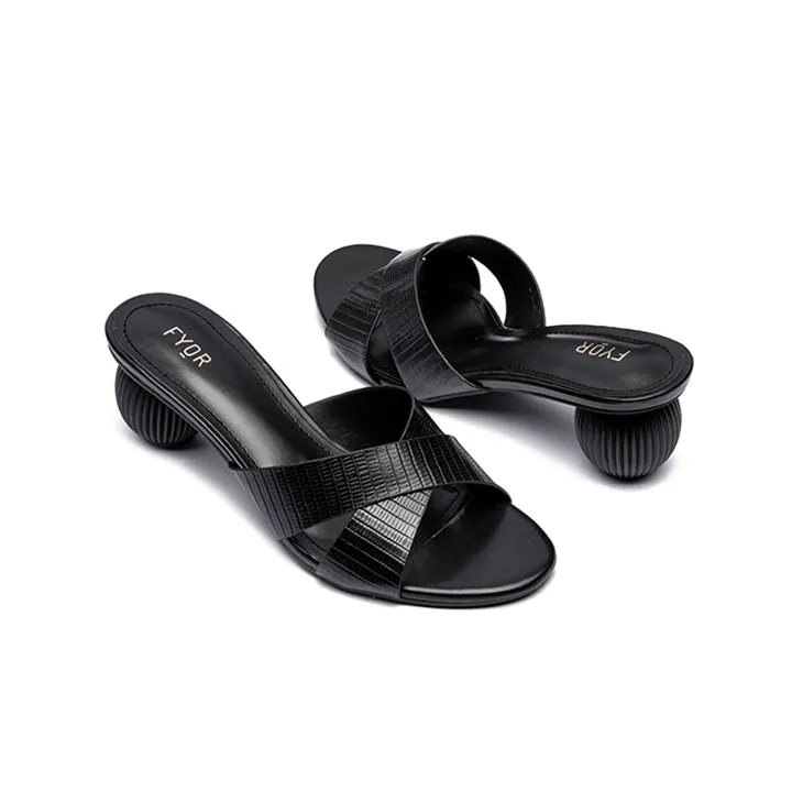 Wide Fit Round Heel Sandal HL 90